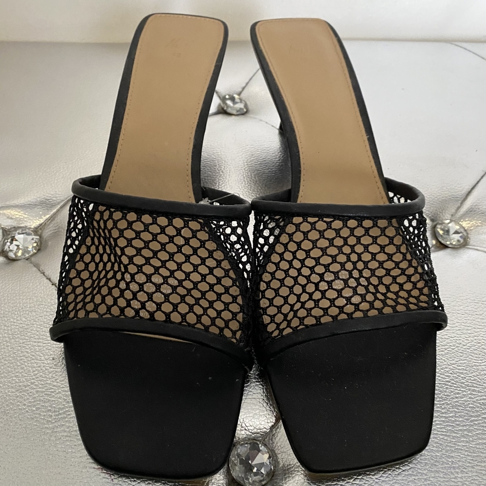 Sandals - Picture 10 of 10